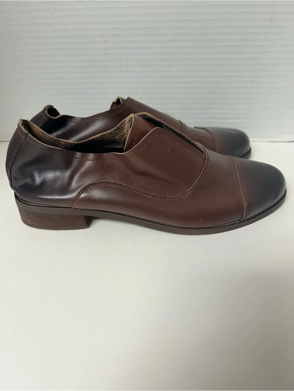 Handmade Leather Ombre Cap Toe Laceless Oxfords / Loafers | Fits US W 8 - 8.5